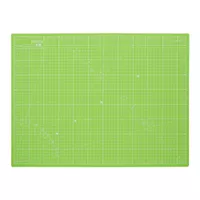 Apple Green 45 x 60 cm - Cutting Mat Self-Healing (A2 format)